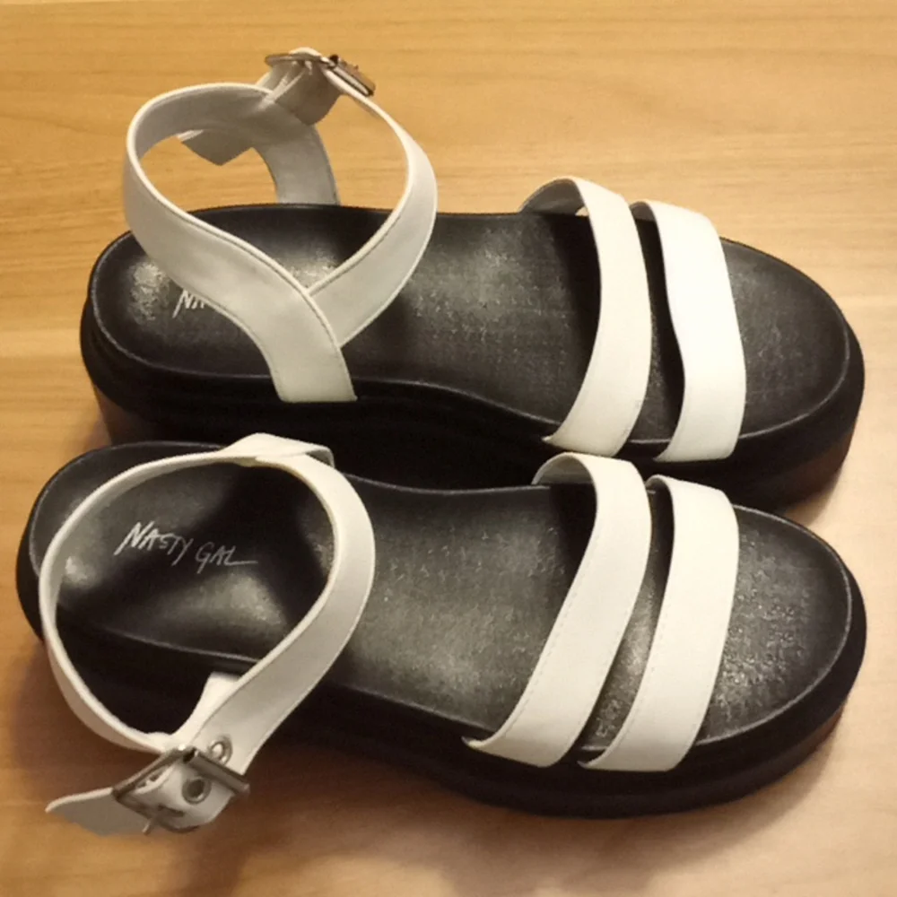 Nasty Gal Platform Sandals in NG Size 4 which is a US Size 7 (NWT)